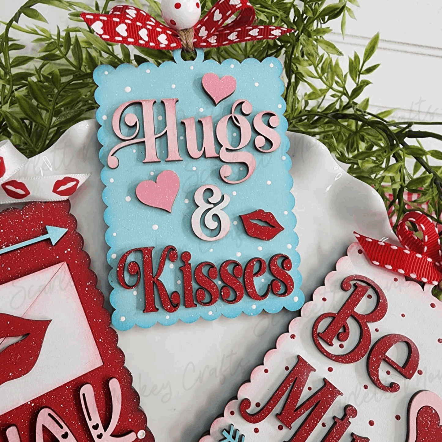 Paintable Valentine gift card tags set, wood crafting project.