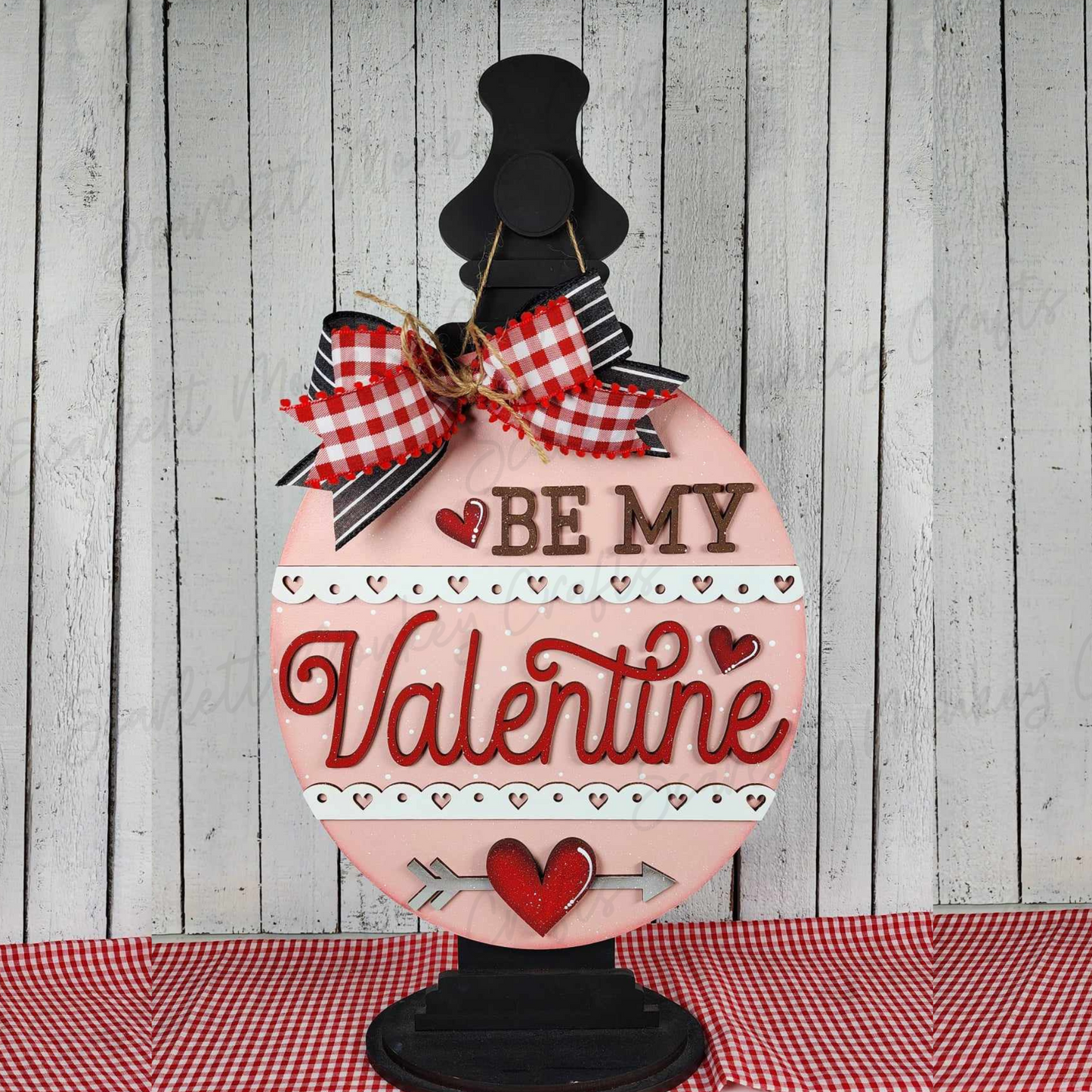 Paintable wood project with "Be My Valentine" design, featuring customizable door hanger for creative crafting.